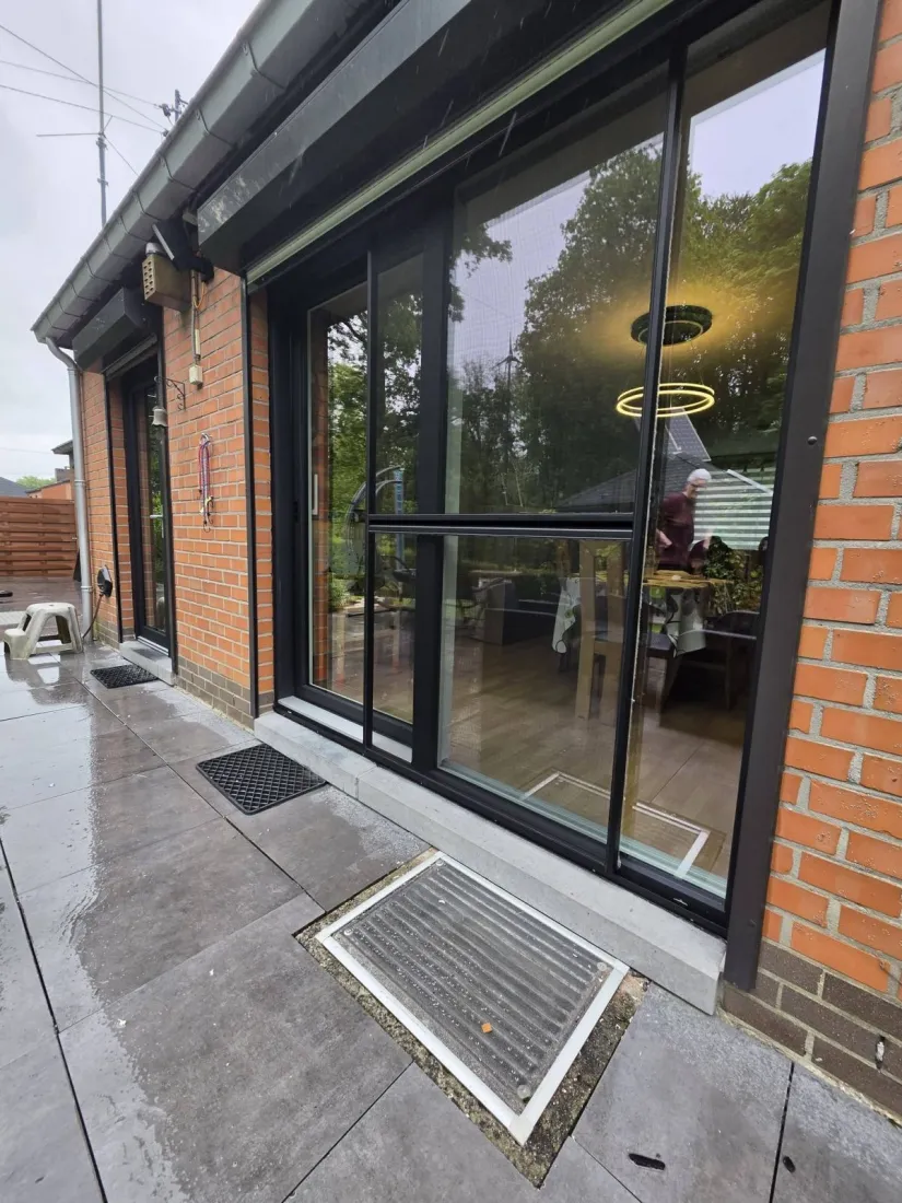 Baies vitrées coulissantes en aluminium, réalisation Vertessen